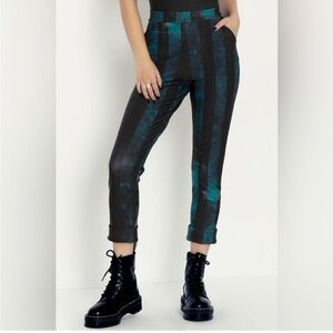 BlackMilk | Decayed Striped Cuffed Pants